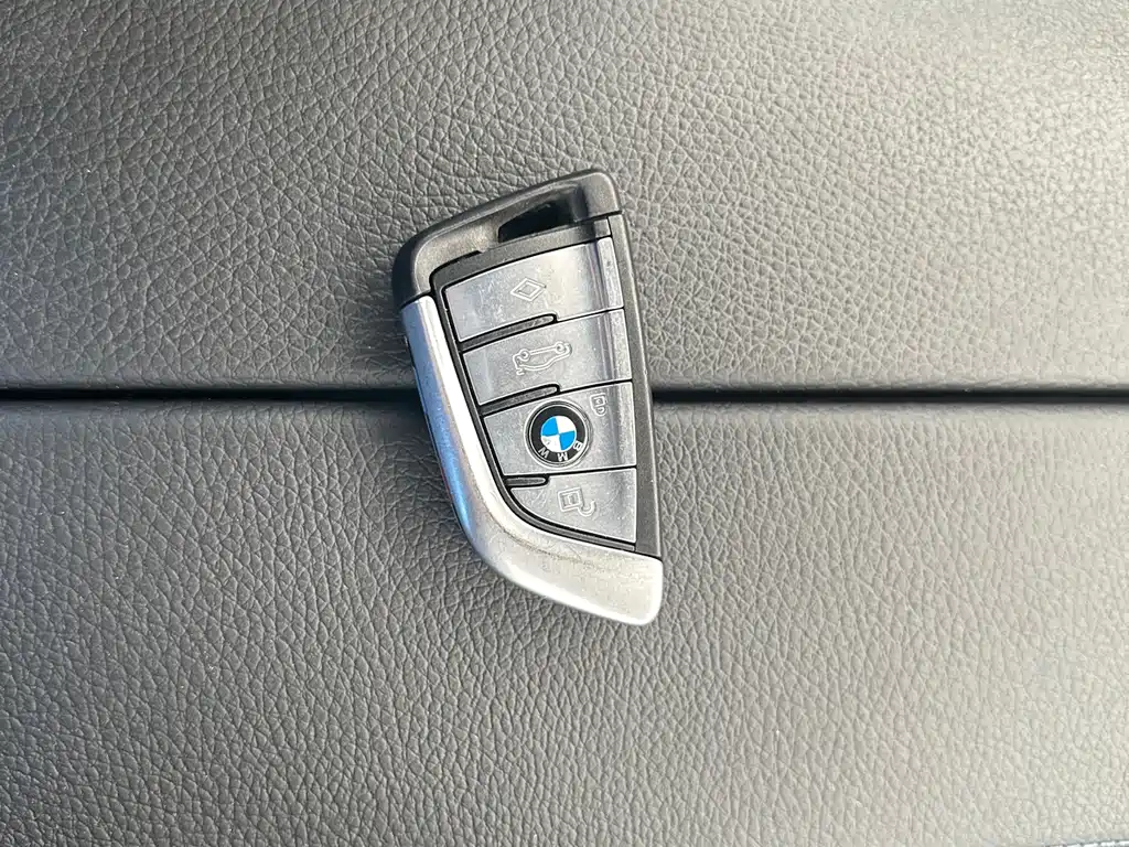 BMW 6 Series GT 2018 — фото 28