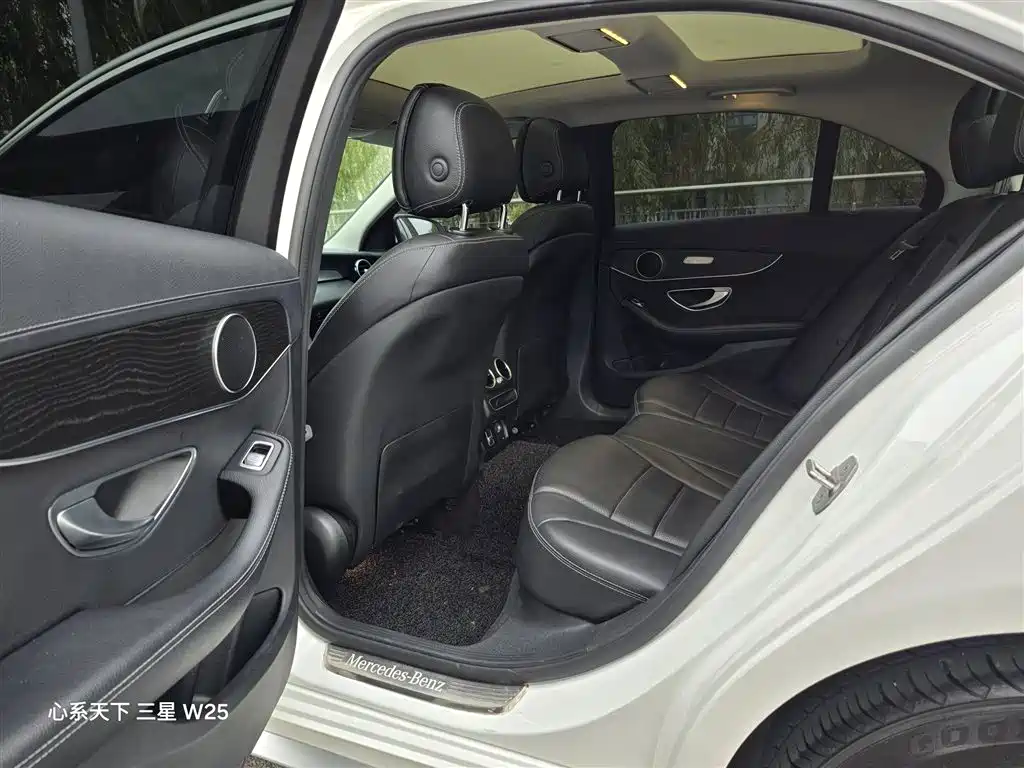 Mercedes-Benz C-Class 2022 — фото 12