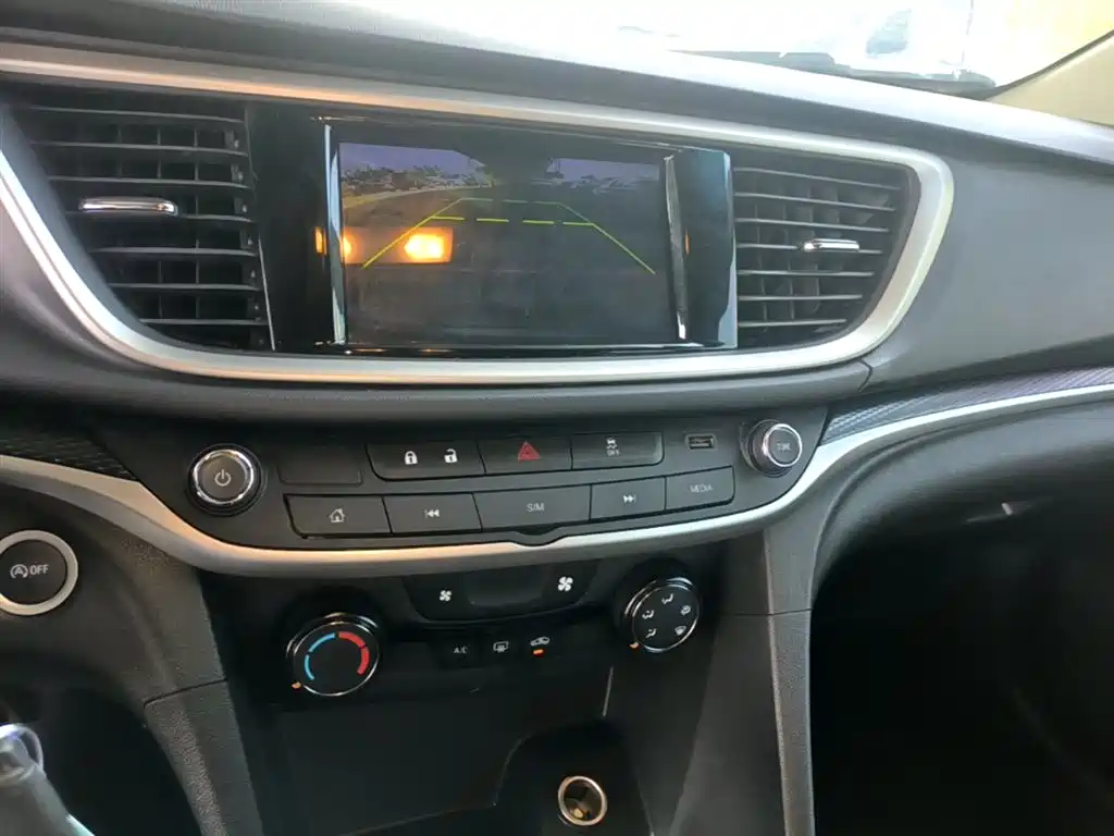 Buick Excelle 2022 — фото 13