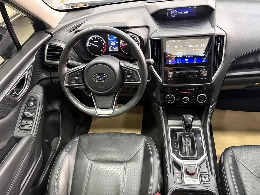 Subaru Forester 2020 — фото 12