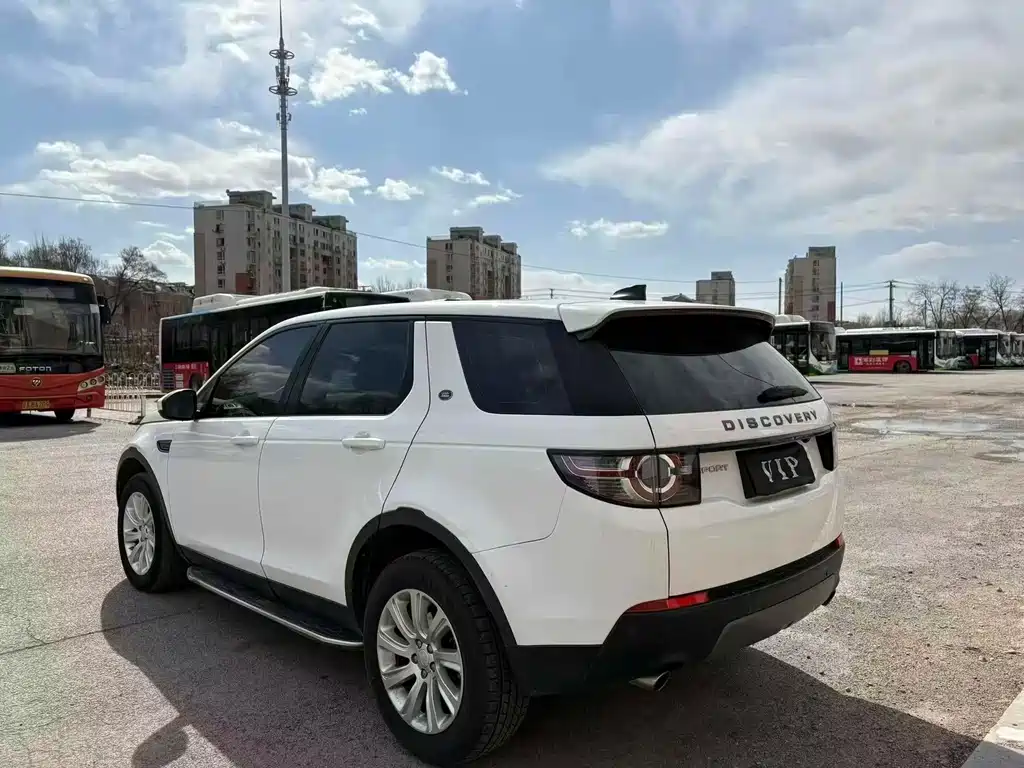 Land Rover Discovery Sport 2018 — фото 9