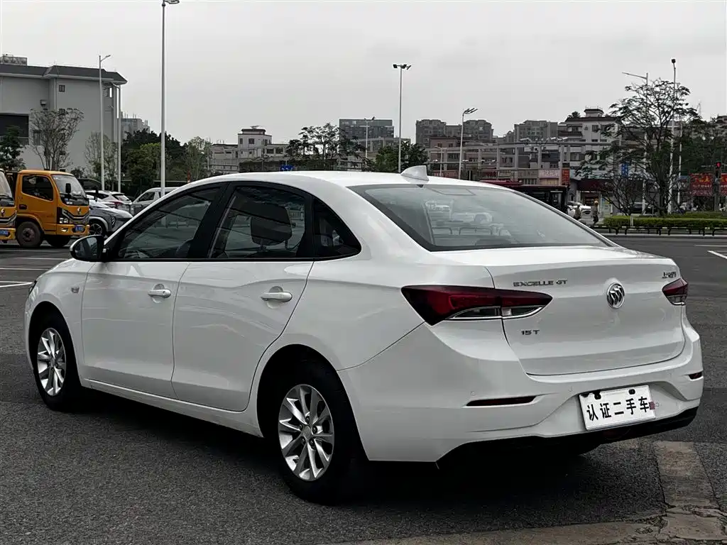 Buick Excelle 2019 — фото 9