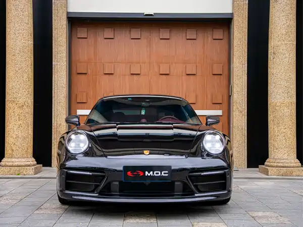 Porsche 911 2023