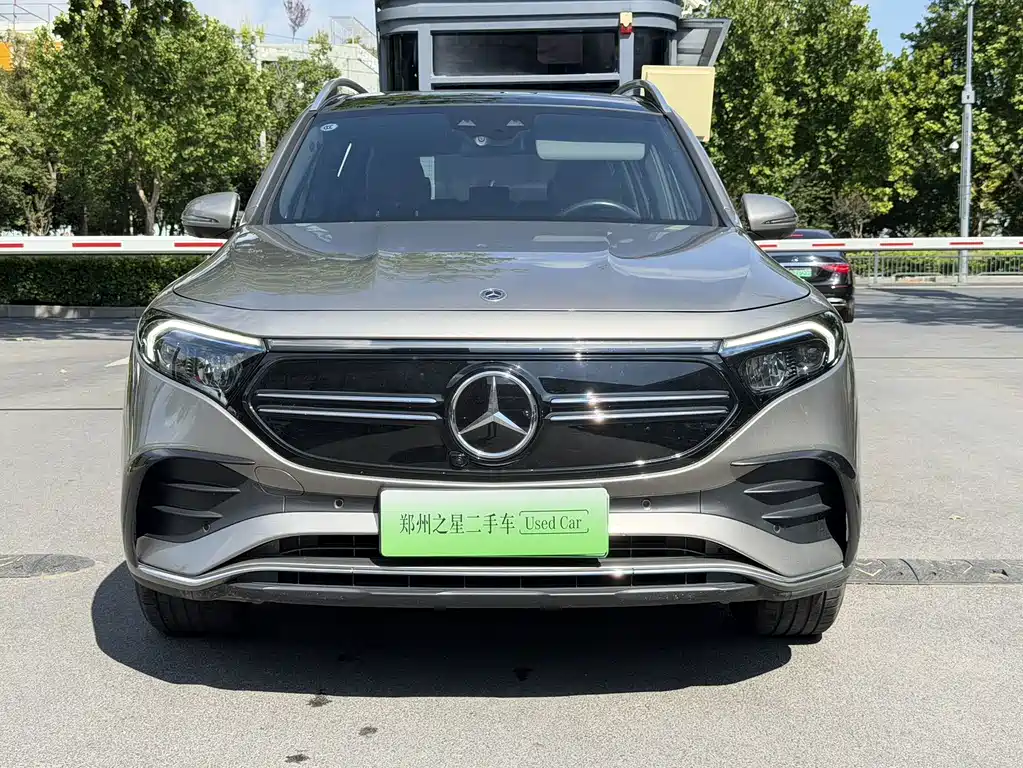 Mercedes-Benz EQB 2022 — фото 2