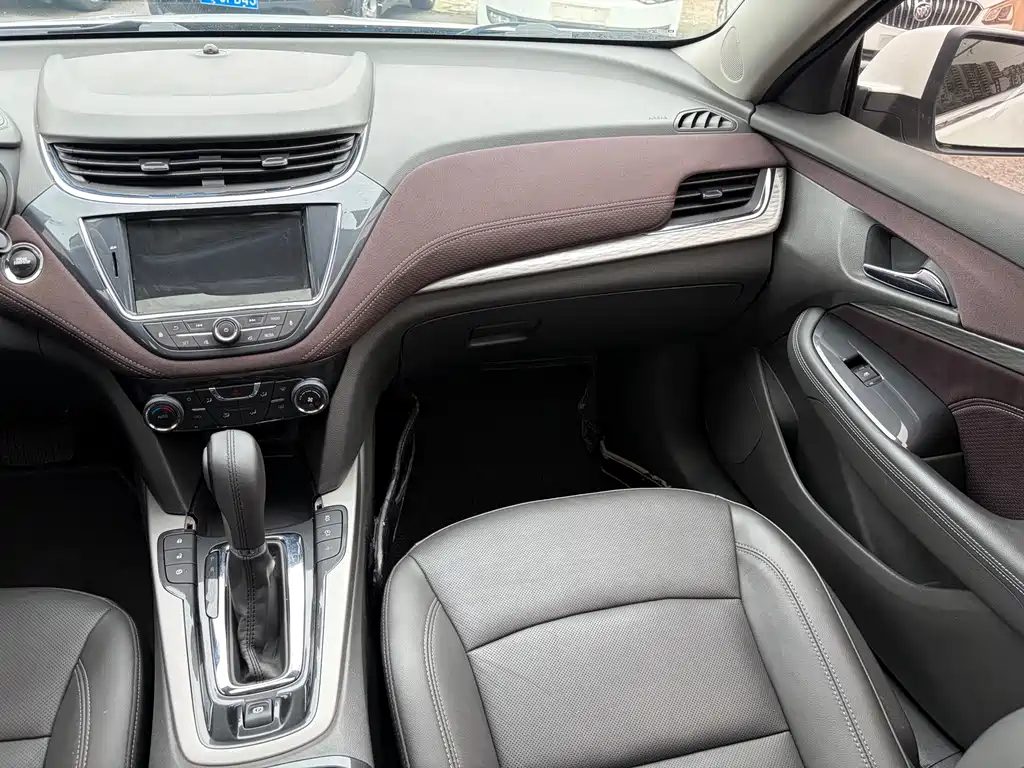 Chevrolet Malibu 2016 — фото 12