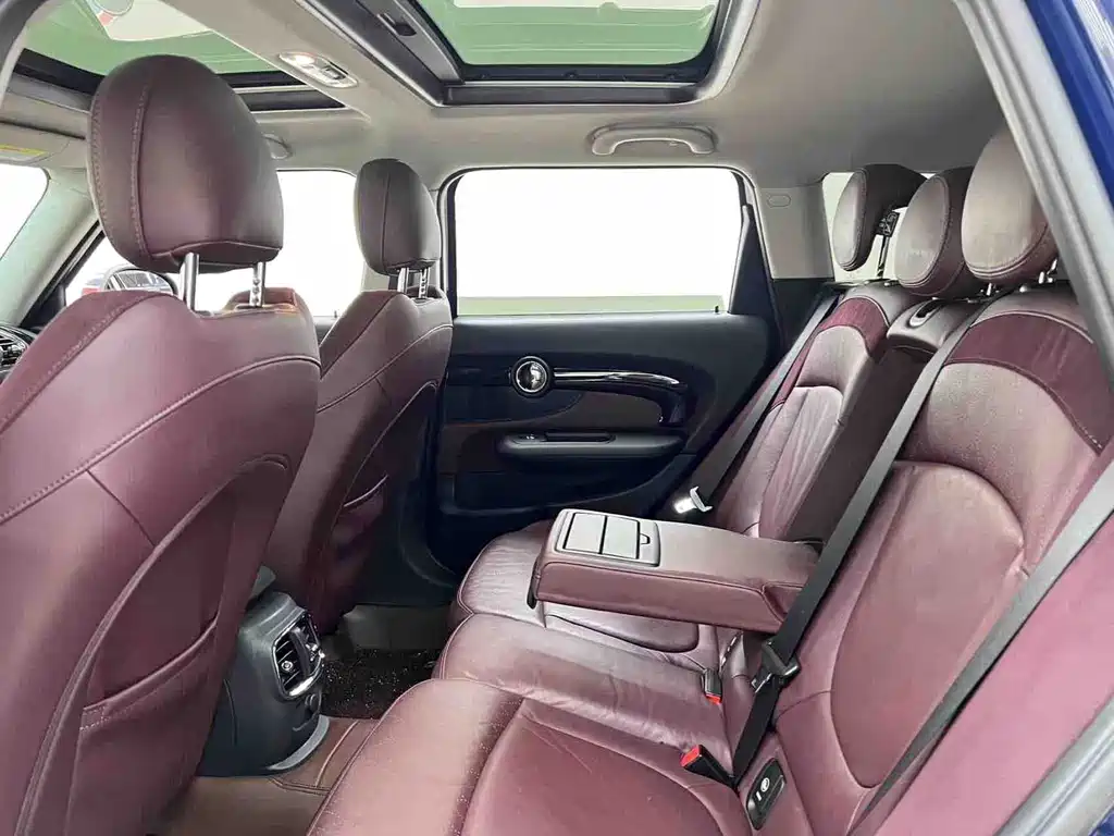 MINI Clubman 2019 — фото 14