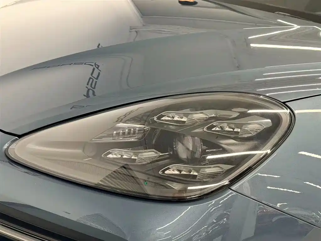 Porsche Cayenne New Energy 2019 — фото 11