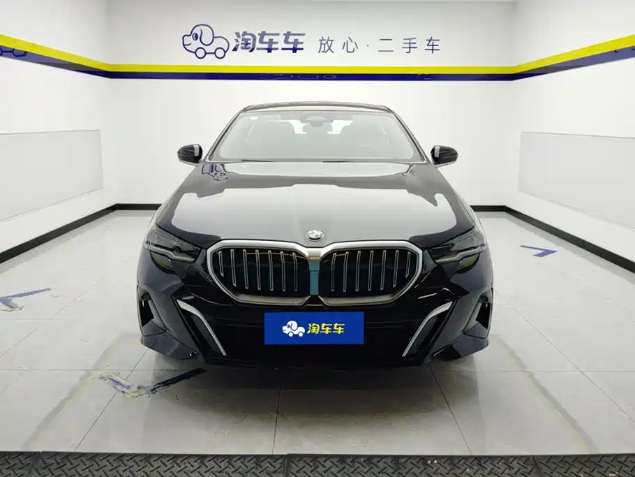 BMW 5 Series 2024