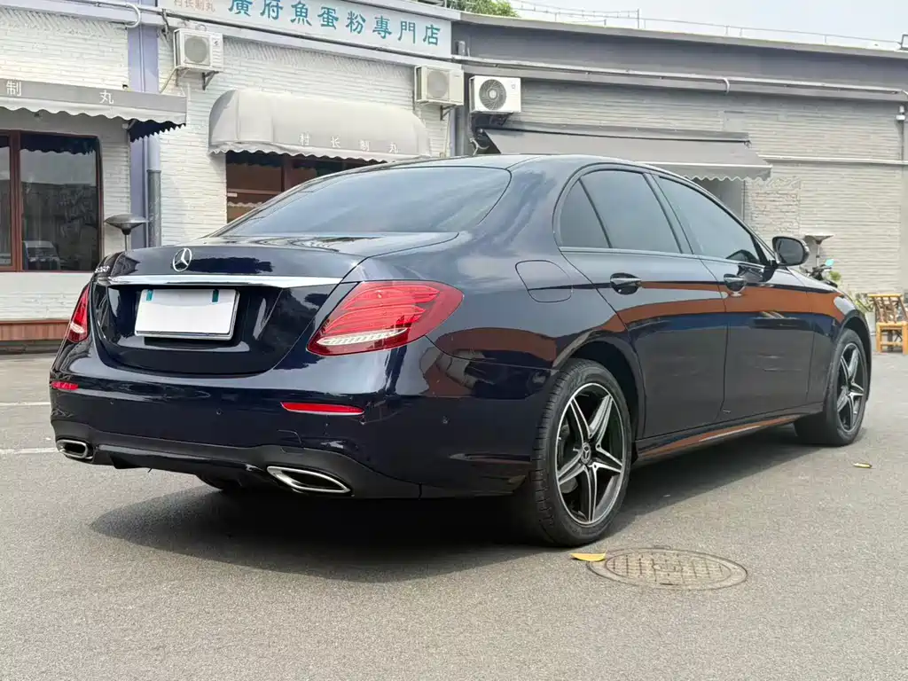 Mercedes-Benz E-Class 2020 — фото 15