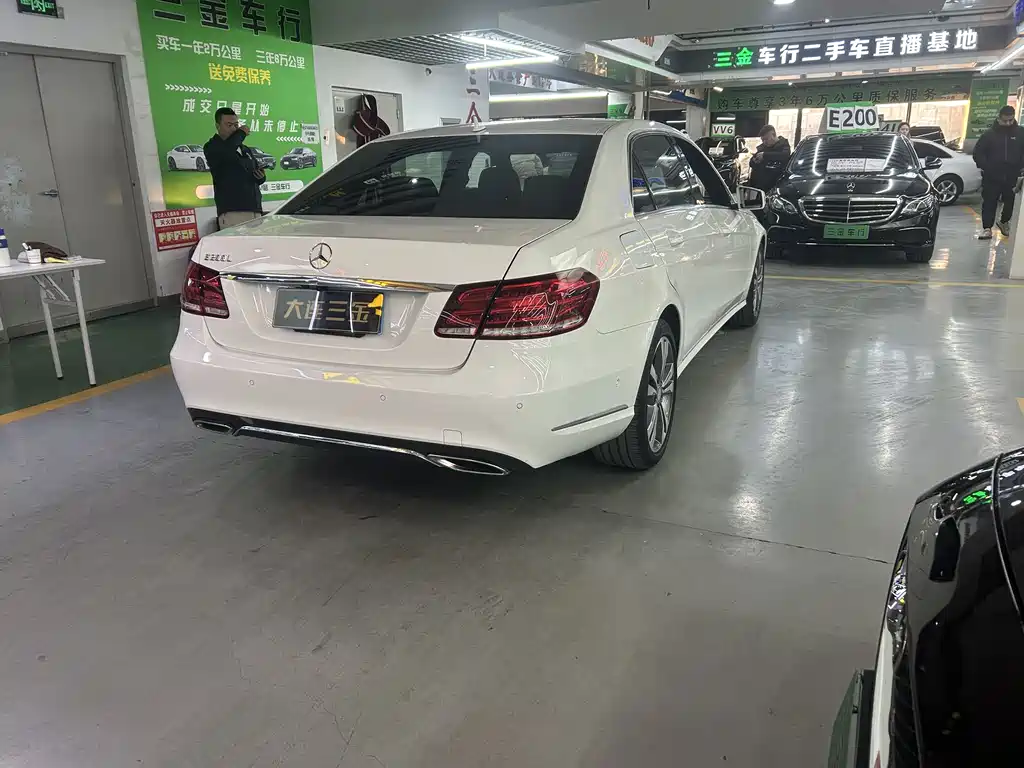 Mercedes-Benz E-Class 2015 — фото 9