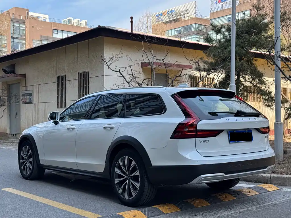 Volvo V90 2021 — фото 5