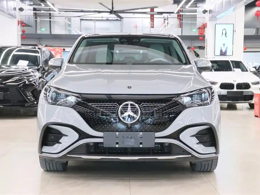 Mercedes-Benz EQE SUV 2024 — фото 2