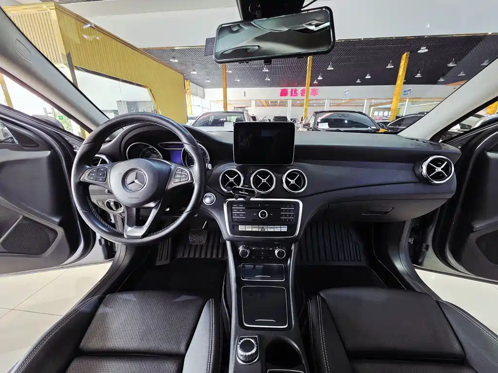 Mercedes-Benz GLA 2017 — фото 10