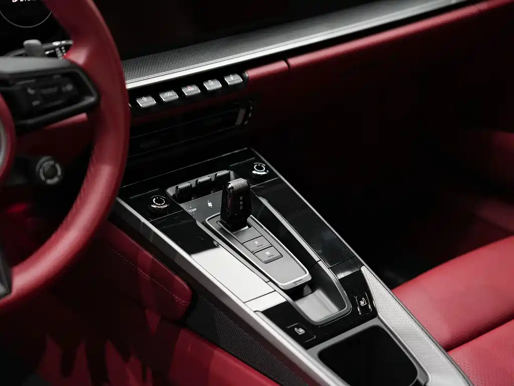Porsche 911 2023 — фото 18