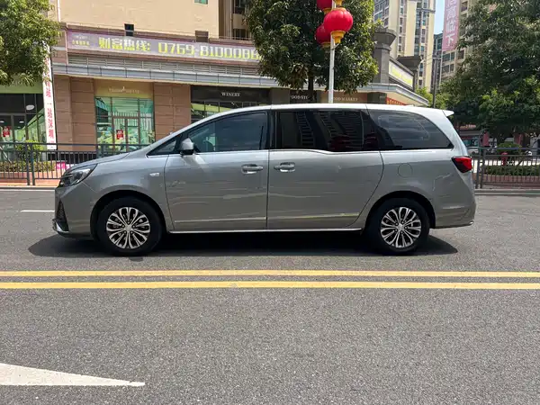 Buick GL8 2023