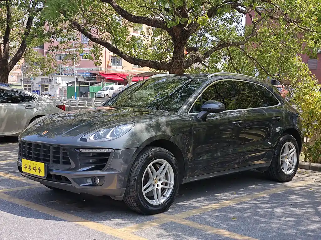 Porsche Macan 2018 — фото 1