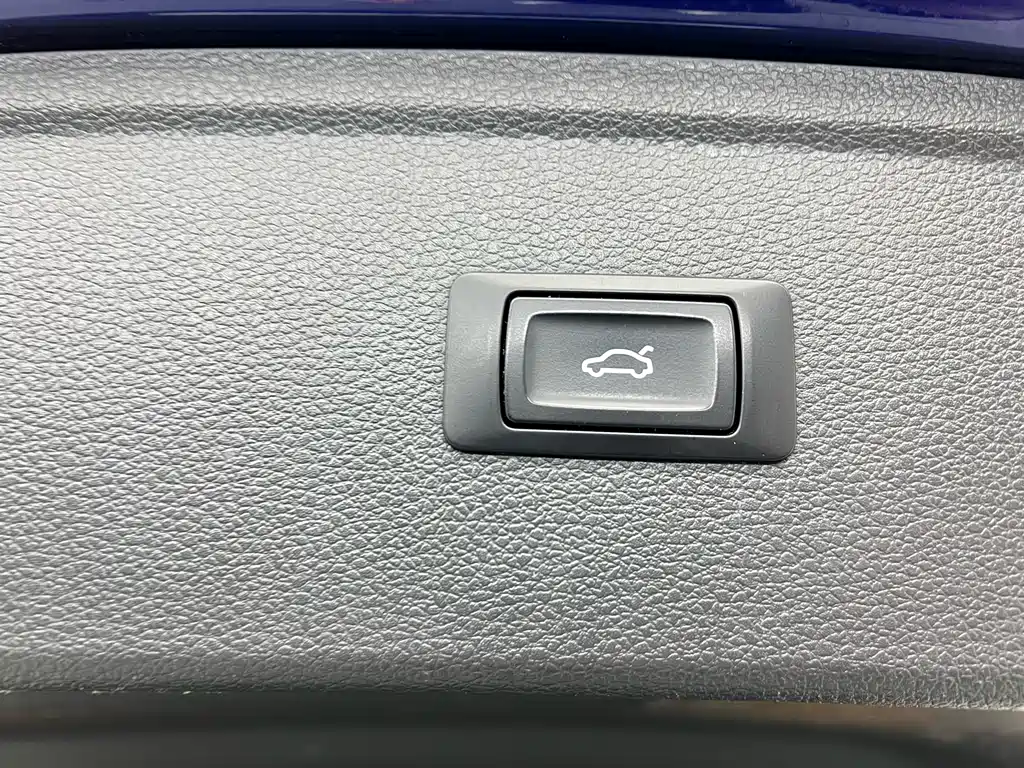 Audi Q5L 2019 — фото 26