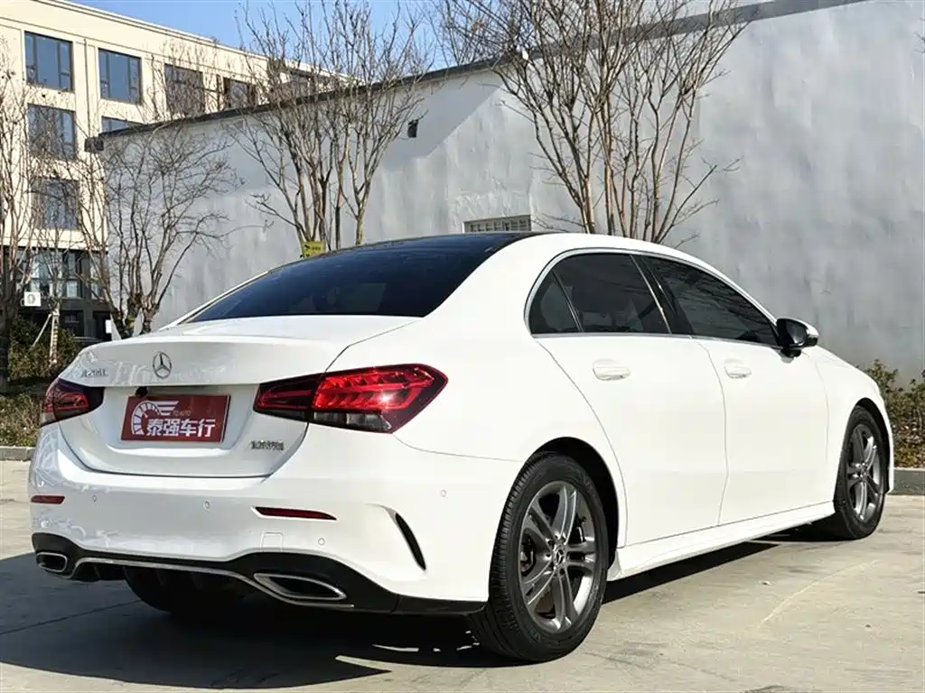 Mercedes-Benz A-Class 2020 — фото 4