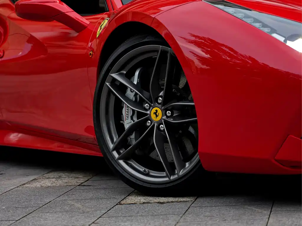 Ferrari 488 2018 — фото 8