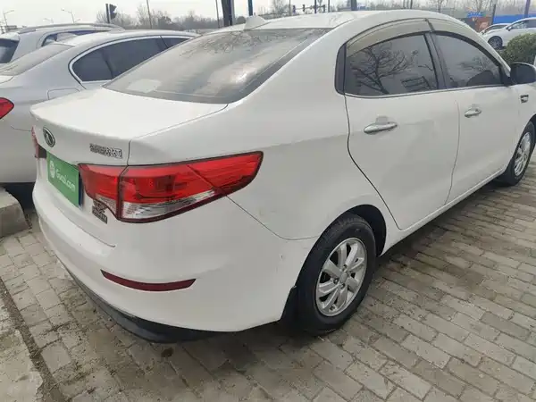 Kia K2 2015
