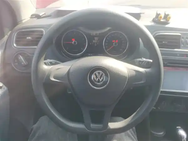 Volkswagen Polo 2014
