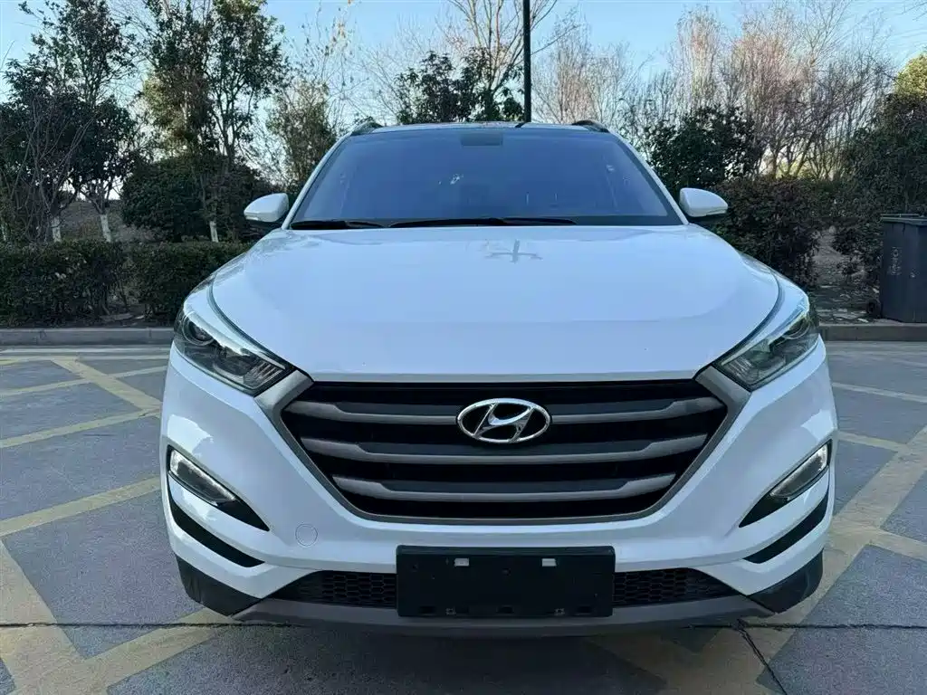 Hyundai Tucson 2017 — фото 10