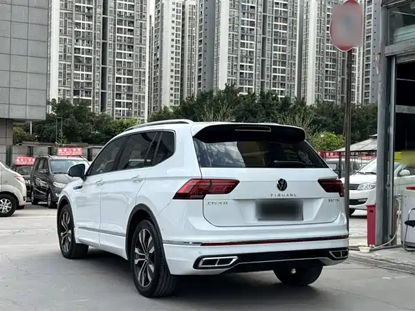 Volkswagen Tiguan L 2023