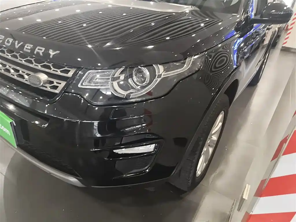 Land Rover Discovery Sport 2017 — фото 15