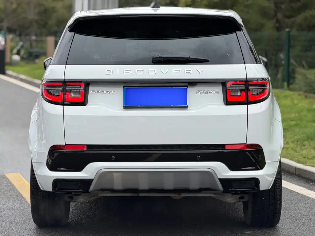 Land Rover Discovery Sport 2024 — фото 9