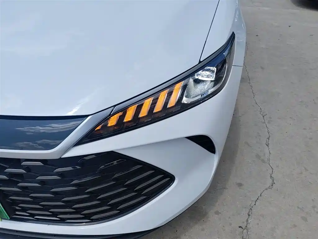 BYD Qin PLUS 2025 — фото 24