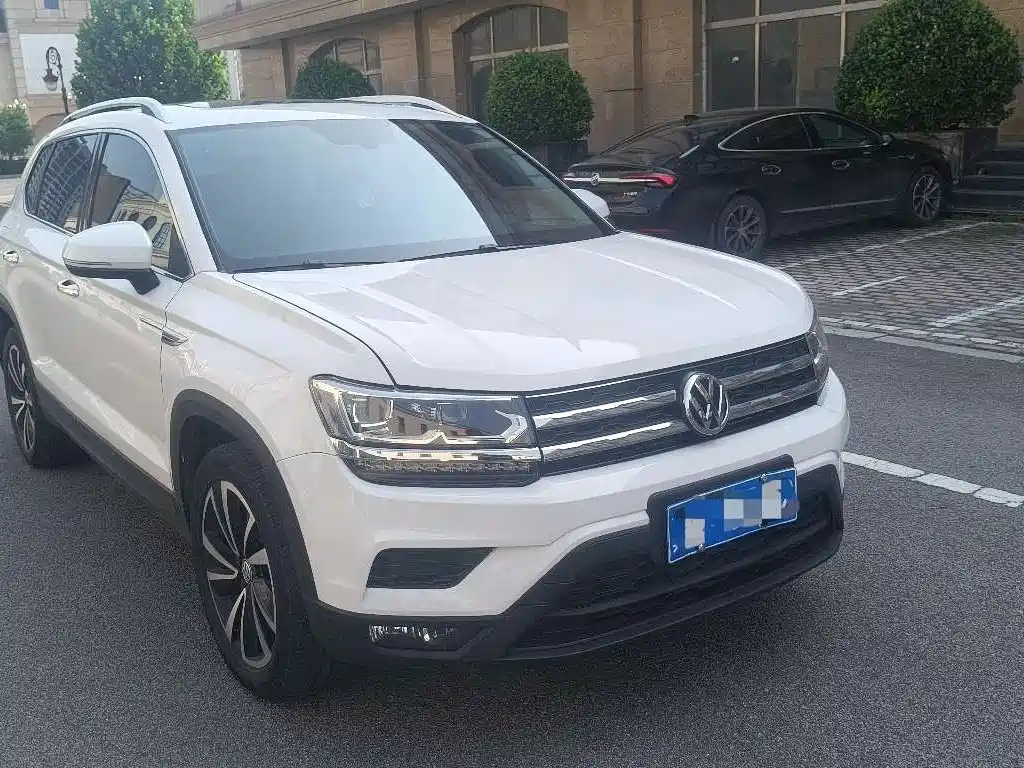 Volkswagen Tharu 2020