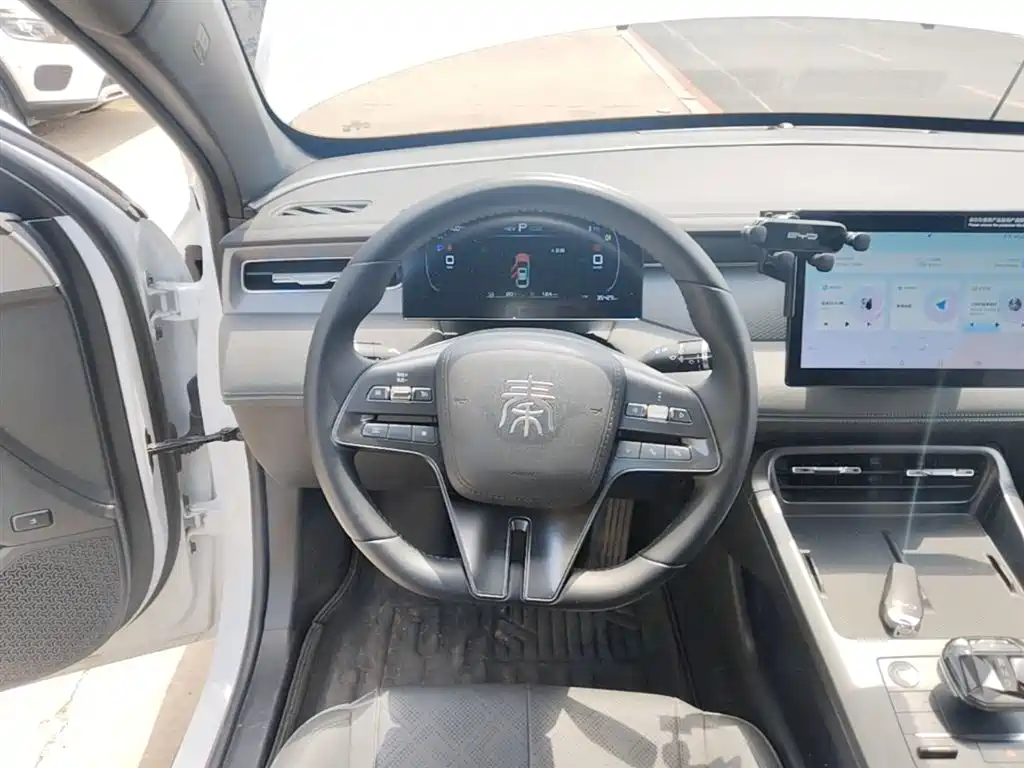 BYD Qin PLUS 2025 — фото 11