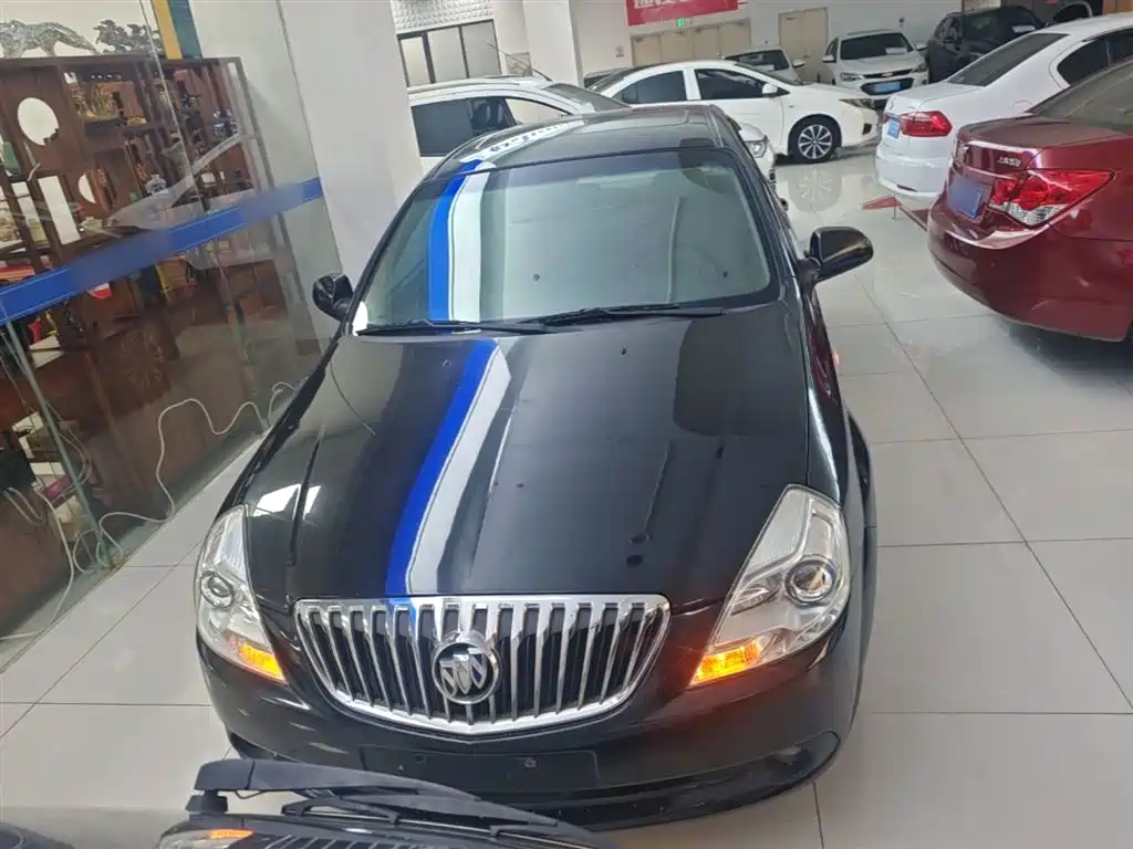 Buick Excelle 2015 — фото 3
