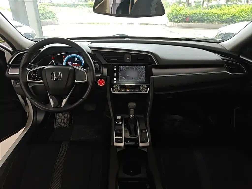 Honda Civic 2017 — фото 10