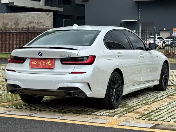 BMW 3 Series 2022