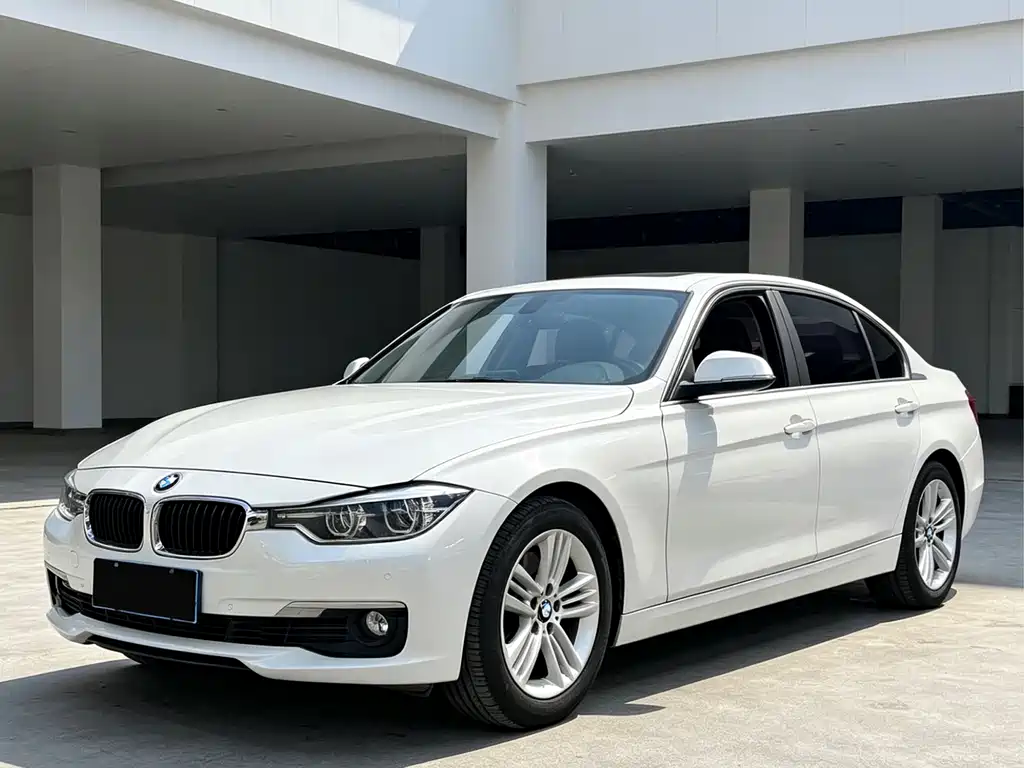 BMW 3 Series 2017 — фото 1