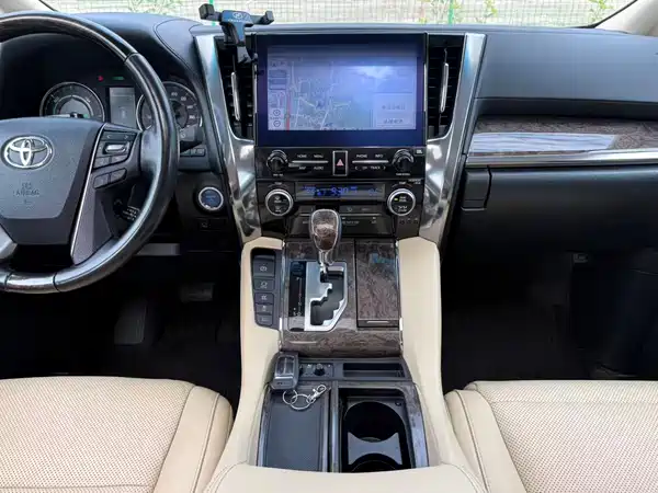Toyota Vellfire 2020