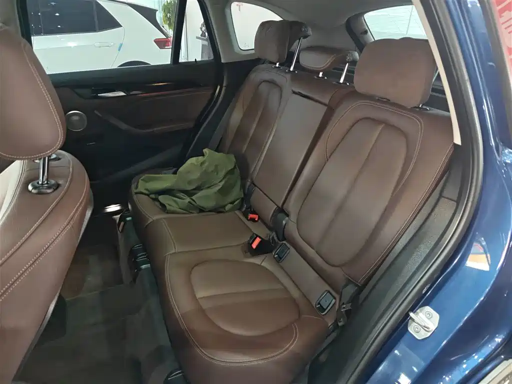 BMW X1 2021 — фото 13