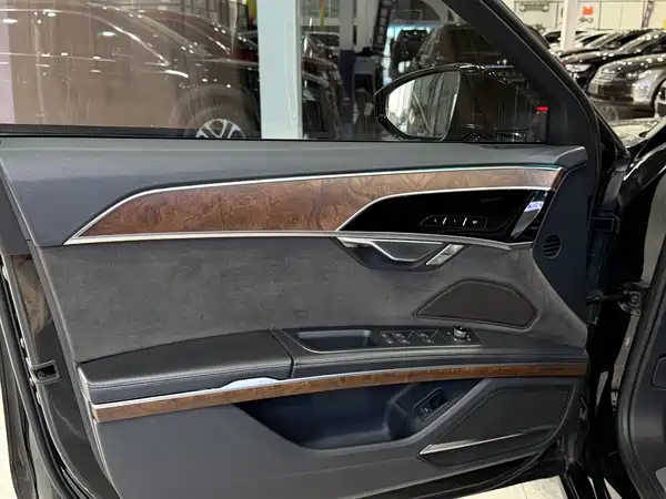Audi A8 2019
