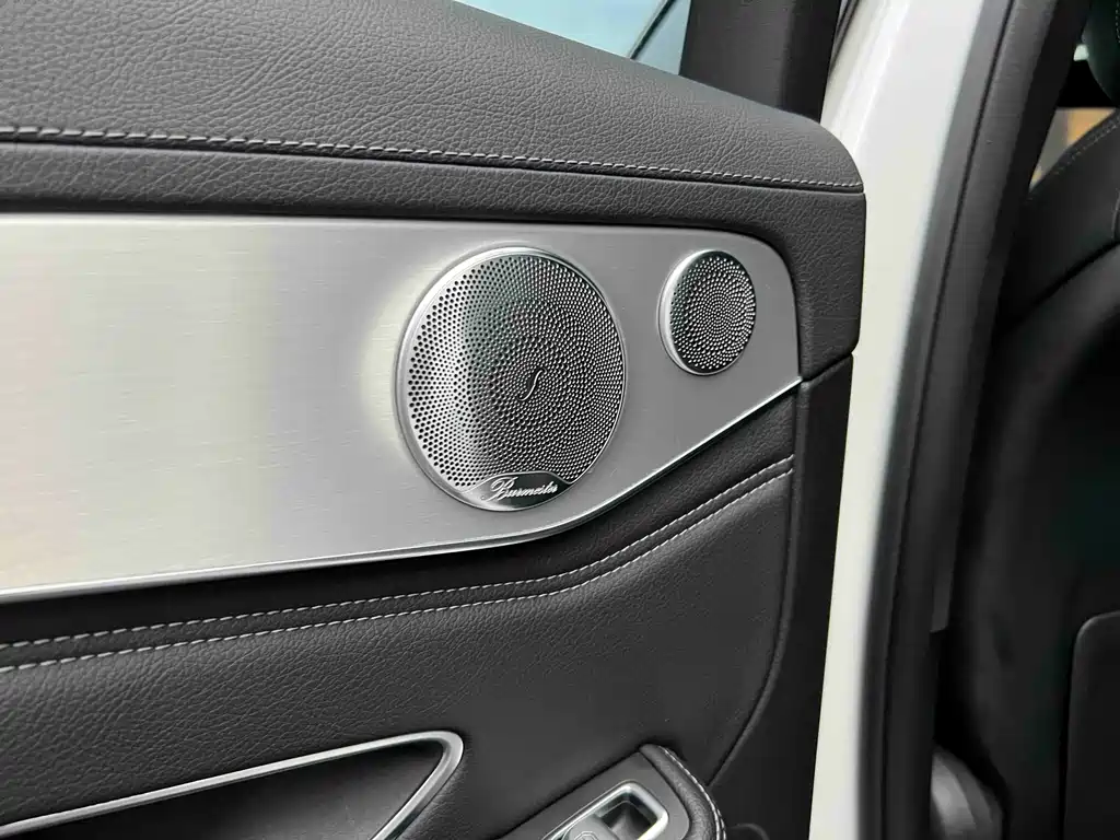 Mercedes-Benz GLC 2017 — фото 24