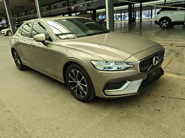 Volvo S60 2021