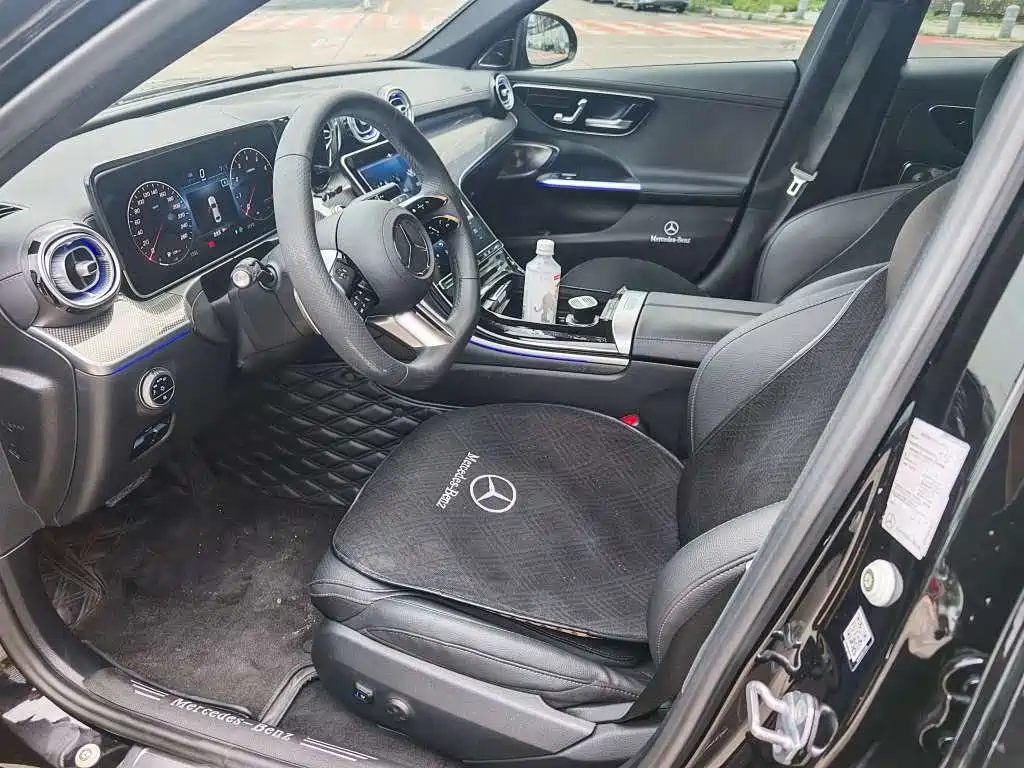 Mercedes-Benz C-Class 2023