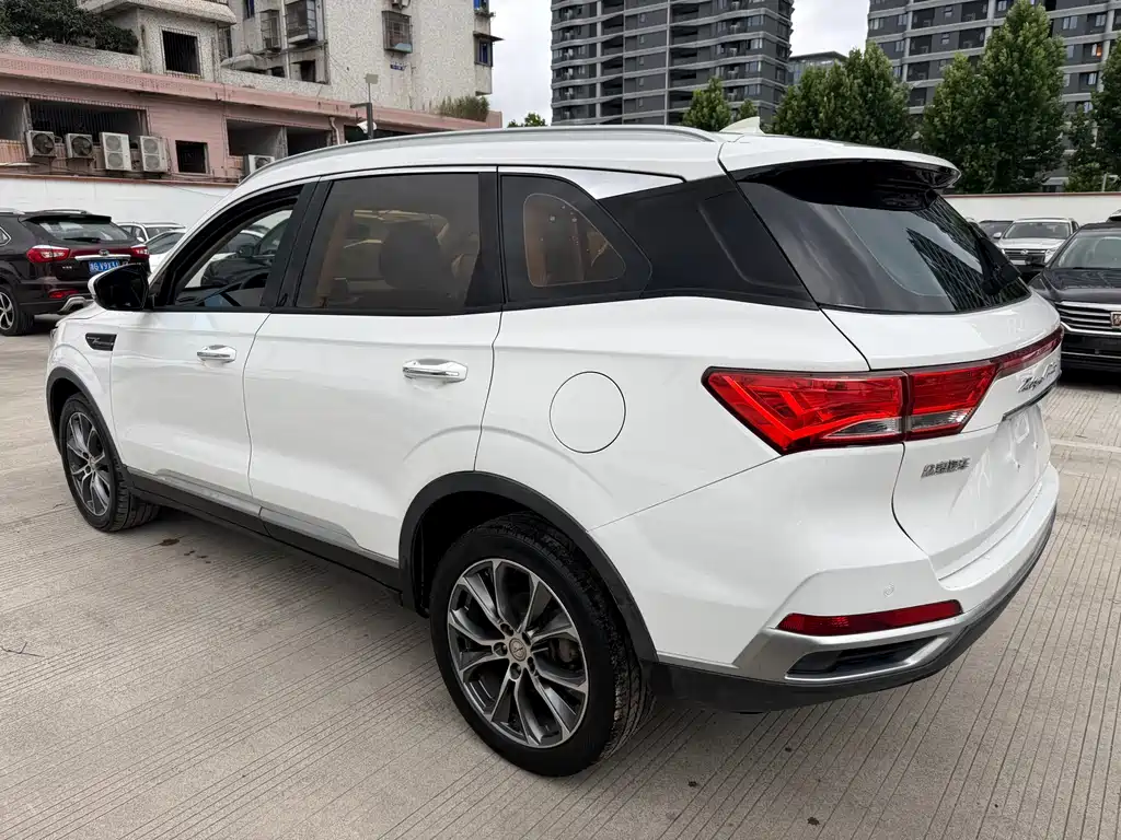 Zotye T500 2018 — фото 12