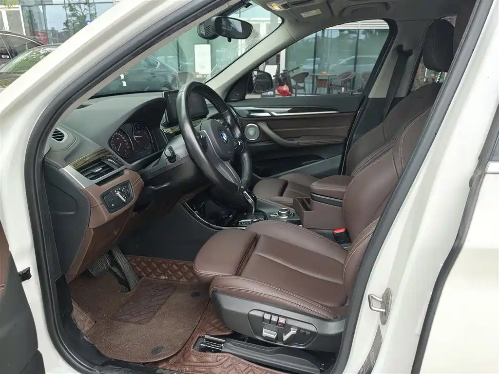 BMW X1 2021