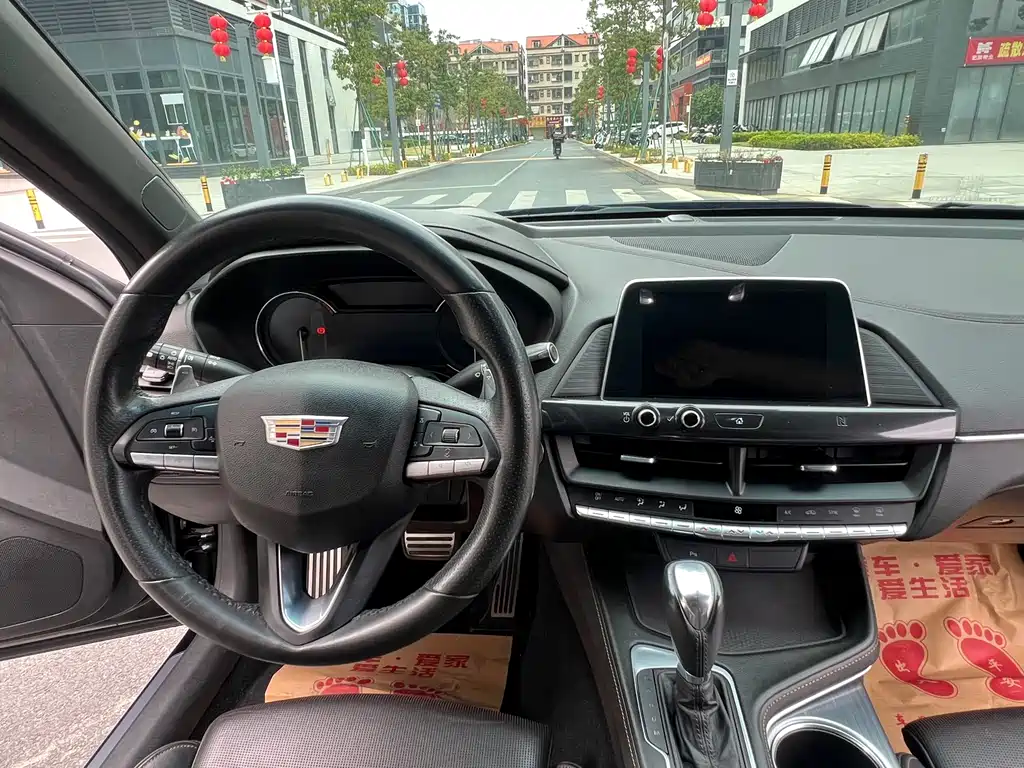 Cadillac CT4 2021 — фото 14