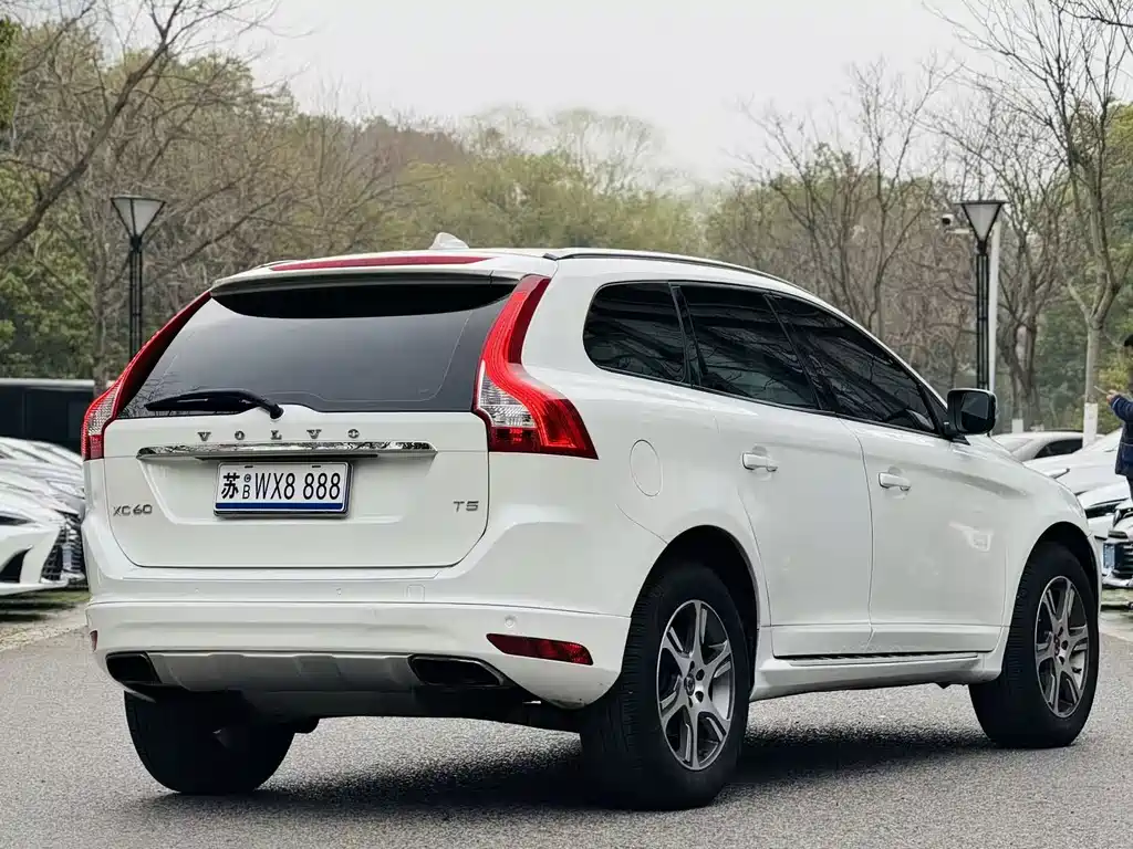 Volvo XC60 2014 — фото 5