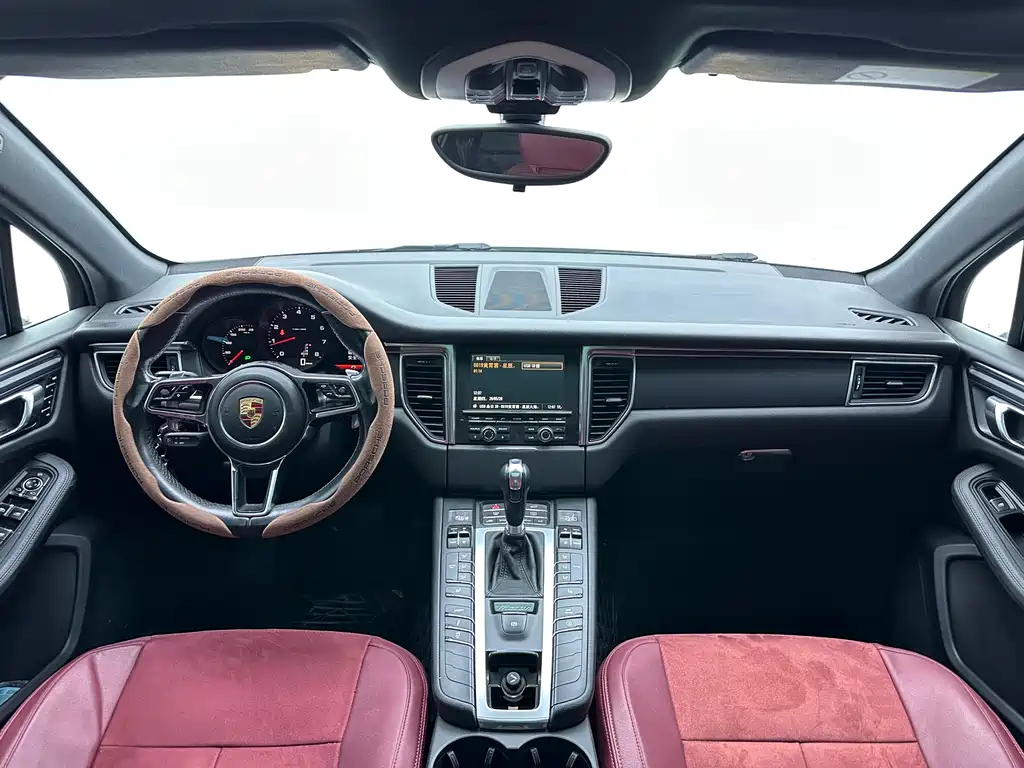 Porsche Macan 2015 — фото 16