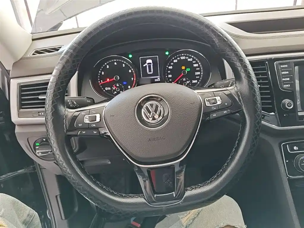 Volkswagen Teramont 2018 — фото 11