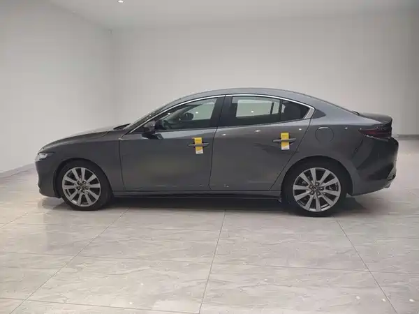 Mazda 3 Axela 2020