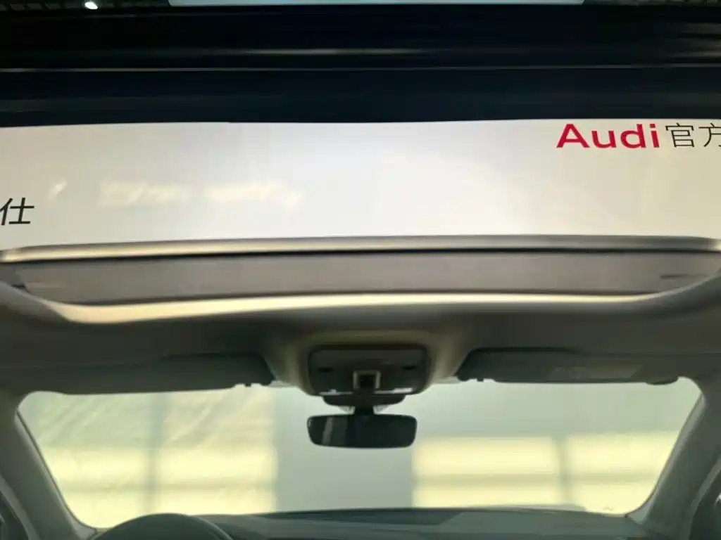 Audi Q3 Sportback 2023 — фото 10